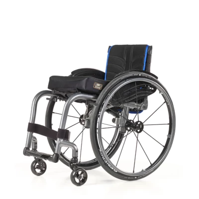 Mechanické invalidné vozíky Quickie Xenon² foto