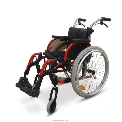 Mechanické invalidné vozíky Otto Bock Junior foto
