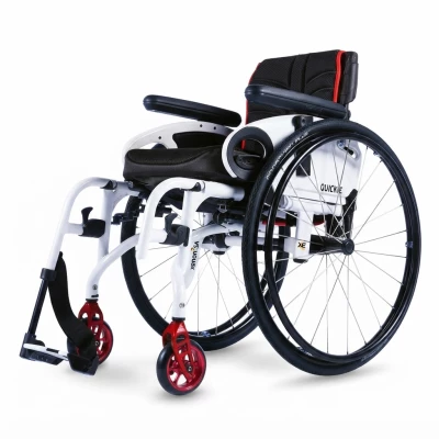 Mechanické invalidné vozíky Quickie Xenon² SA foto