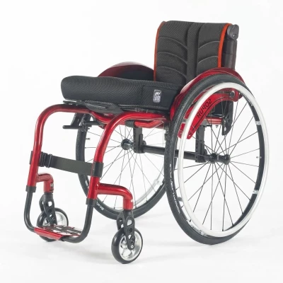 Mechanické invalidné vozíky Quickie Argon² foto