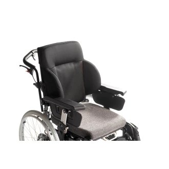 Mechanické invalidné vozíky BREEZY Cirrus G5 foto